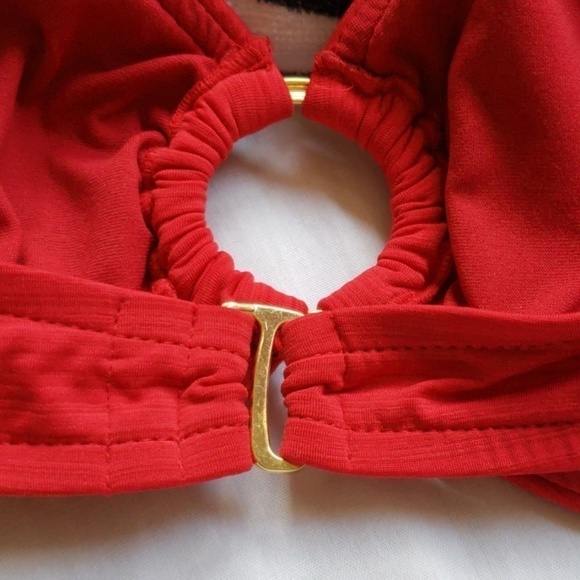 𝅺mossimo Red Bikini Top NWT - Picture 10 of 11